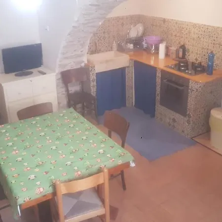 Casa Vacanze Semesterbostad Castel del Monte (Abruzzo)